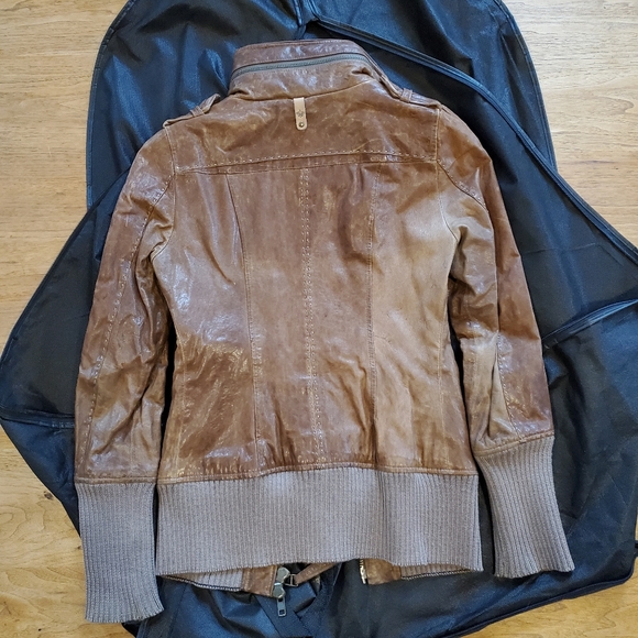 Mackage "Nev" Leather Bomber in Cognac - Picture 3 of 16